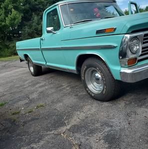 Meet your Posher, Amber